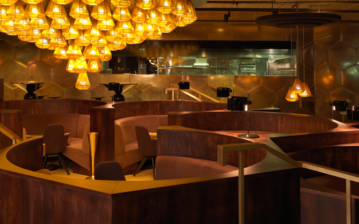 Eclectic restaurant . Tom Dixon . Paris . France