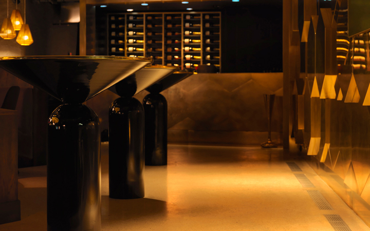 Eclectic restaurant . Tom Dixon . Paris . France