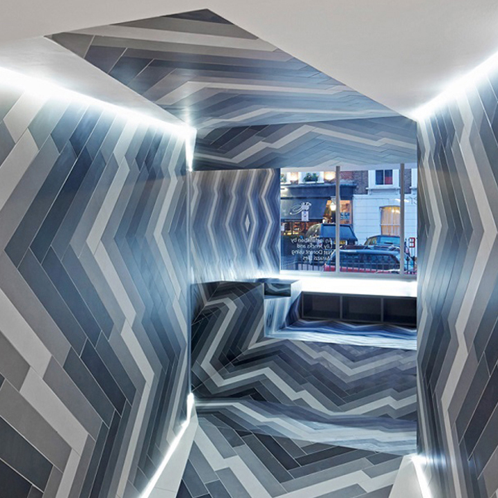 Pulsate installation . Lily Jencks & Nathanael Dorent