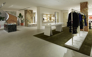 Ce?line . Avenue Montaigne . Paris . France
