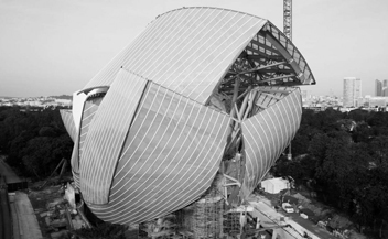 Louis Vuitton fondation . Frank Gehry . Paris . France