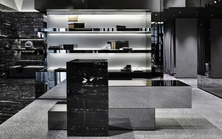 Les Homme . Milan . Italy