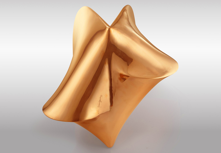 Agostino Bonalumi . Mazzoleni Art Gallery . Torino . Italy