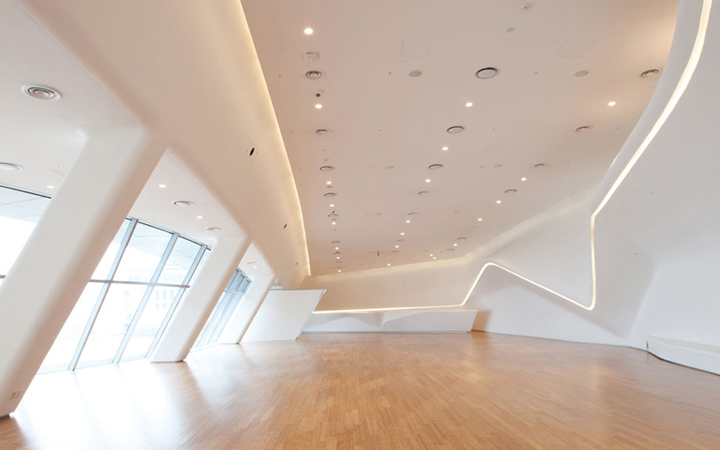 Dongdaemun Design Park Plaza . Zaha Hadid . Seoul . South Korea