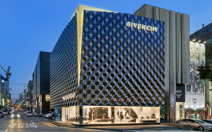 Givenchy . Piuarch . Seoul . Korea
