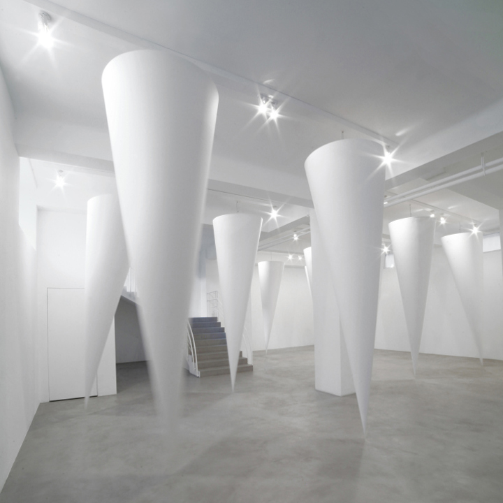 Gianni Colombo . A Arte Invernizzi . Milan . Italy